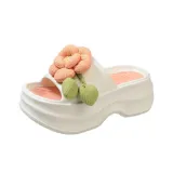 Бело-розовый