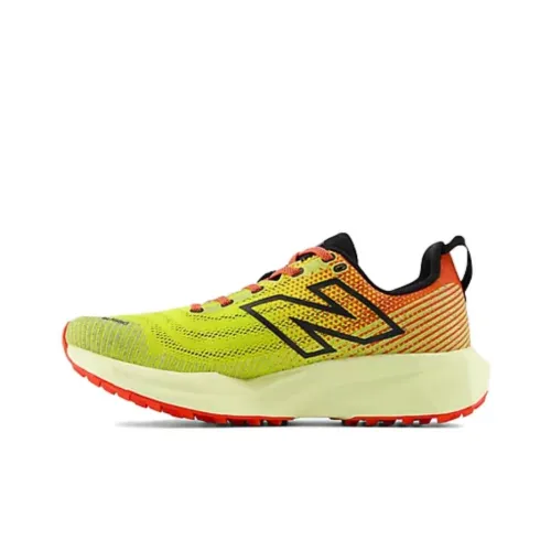New Balance NB FuelCell Venym Low Топ Беговые кроссовки Мужской Желто-оранжевый