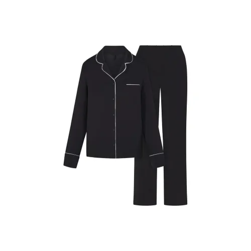 SKIMS Сон Длинный рукав Кнопка UP Набор Пижамы Набор Женские Оникс Мраморный Комбинированный Оникс Мраморный Украшение