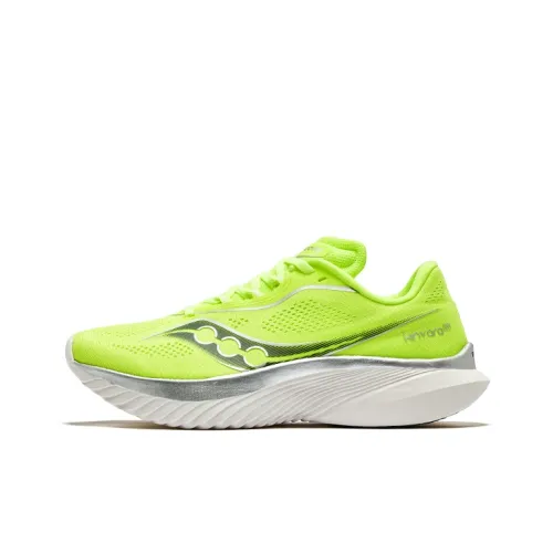 Saucony Kinvara Elite 15 Беговые кроссовки Низкий топ Неоновый зеленый синий Женский
