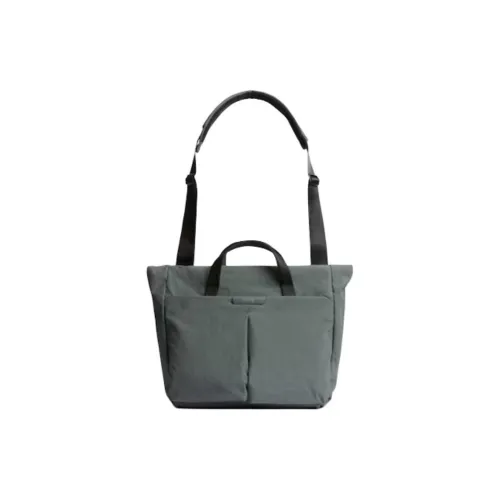 BELLROY Сумки Серый Унисекс