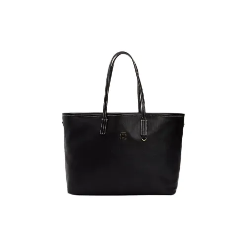 Tommy Hilfiger Сумки Черные Женские
