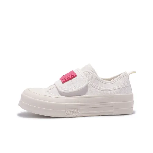 SNXR Low-Top Canvas Shoes White Red Women's