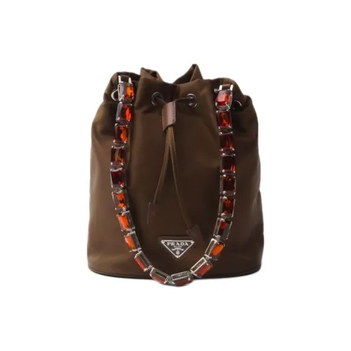 PRADA Переработанный нейлон Ведрообразная сумка Сумка через плечо Мини сумка Женская Какао-коричневый