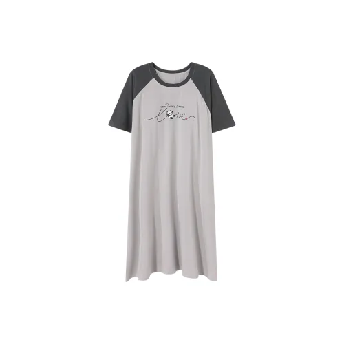 The Story Of The Flower Season Ночная сорочка Женская Серого цвета