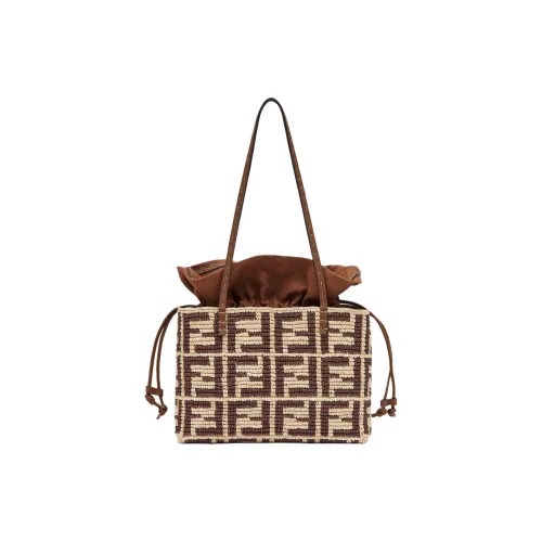 FENDI Сумки через плечо Женские