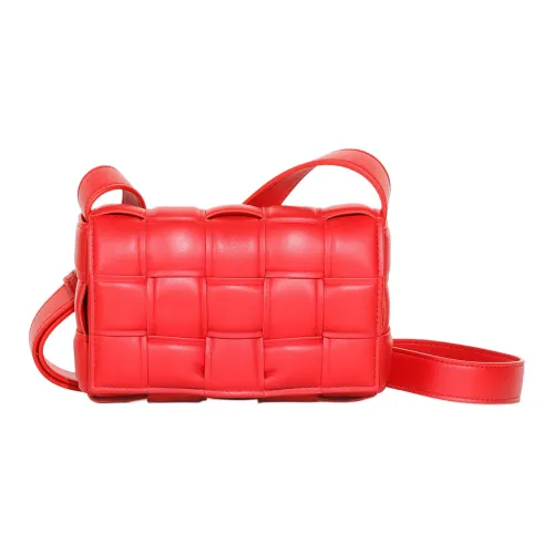 Bottega Veneta Sheepskin Сумка через плечо Маленькая Женская Красная