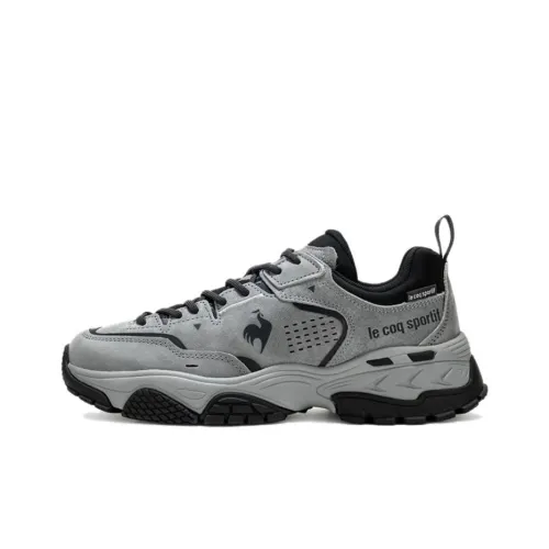 Le Coq Sportif Шок Абсорберы Противоскользящие Устойчивые к истиранию Низкий Топ Беговые кроссовки Женские Серый Черный