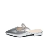 Серебристый