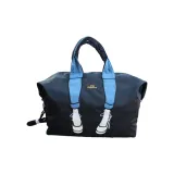 Чёрная и белая обувь.