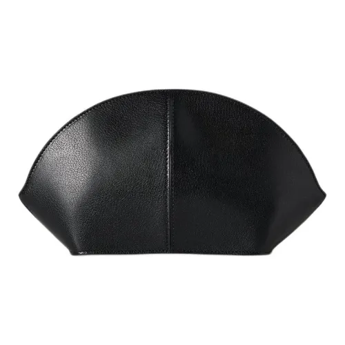 THE ROW Клатч из овечьей кожи женский черный