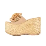 Коричневый