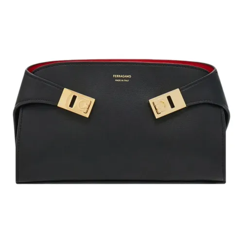 FERRAGAMO Телячья кожа Сумка через плечо Мини Женская Черный Огненно-красный