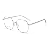 Ярко-серебристый C03