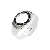 Черный bezel, стальной корпус + белый ремешок