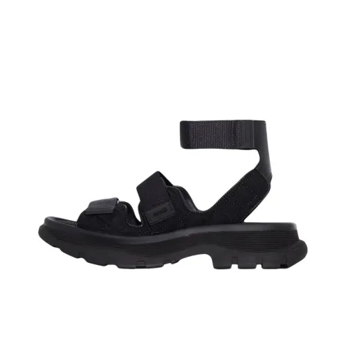 Alexander McQueen Tread Slick Пляжные сандалии Женские
