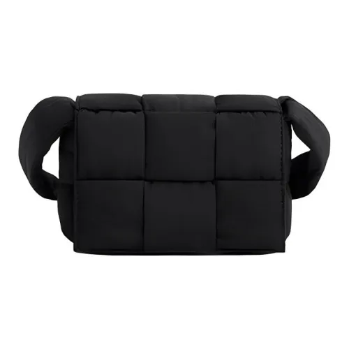 Bottega Veneta CASSETTE Сумки через плечо Женские