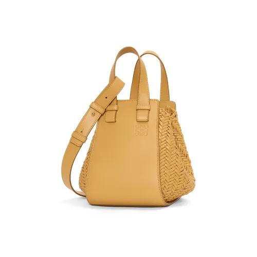 LOEWE Hammock Телячья кожа с Овечья шкура Сумка через плечо Сумка Женские Песочный