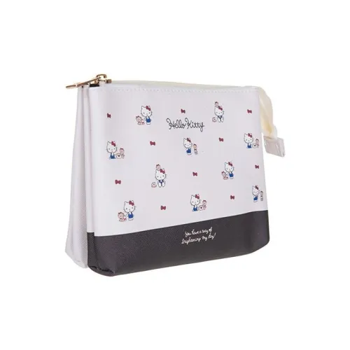 Sanrio Косметичка и Сумка для туалетных принадлежностей Женская