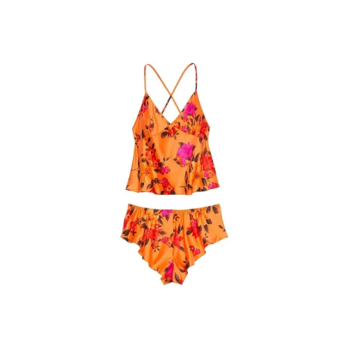 Victoria's Secret Satin Open Back Cami Shorts Set IV Pajama Set Women's Orange Виктория Секрет Сатин Открытая спина Майка и Шорты Комплект IV Пижамный комплект Женские Оранжевый