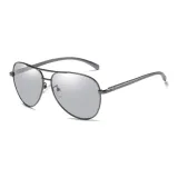 Серая оправа с поляризованными линзами, меняющими цвет