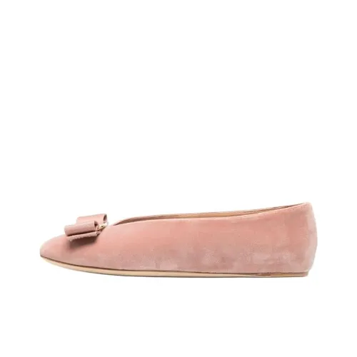 Ferragamo Vara Женские повседневные туфли Розовый Женские
