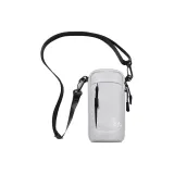 Светло-серый, через плечо, стиль позиционирования