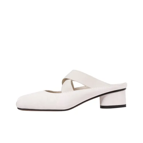 Yeezyy Reezy Домашние тапочки Женские