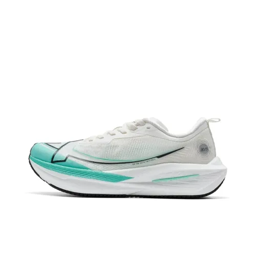 XTEP Van Pis Moldeered 2nd Generation Беговые кроссовки Низкий Топ Парусный Белый Aurora Зеленый Мужской