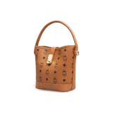 Оранжево-красный