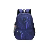 Темно-синий звездный небосвод