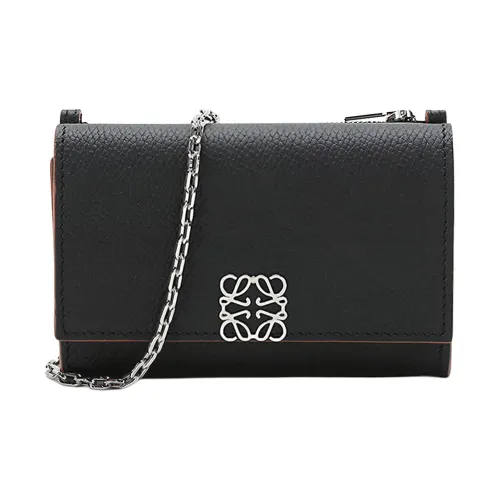 LOEWE Сумки через плечо Женские