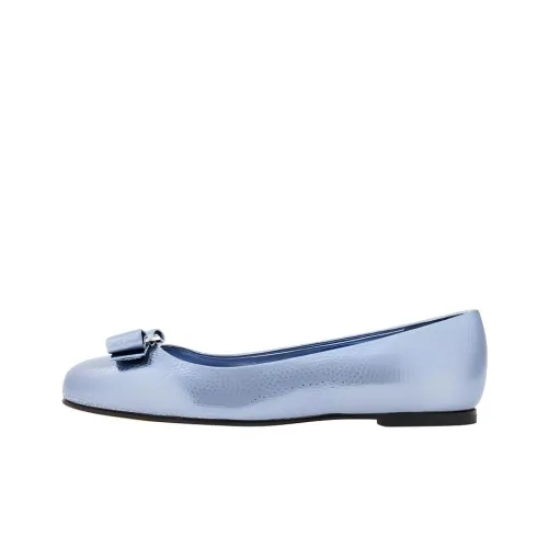 FERRAGAMO Varina Повседневная обувь Женская Темно-серый