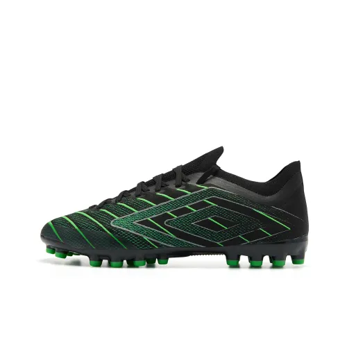 Umbro Футбольные бутсы Низкие Классические Зеленые/Черные Мужские