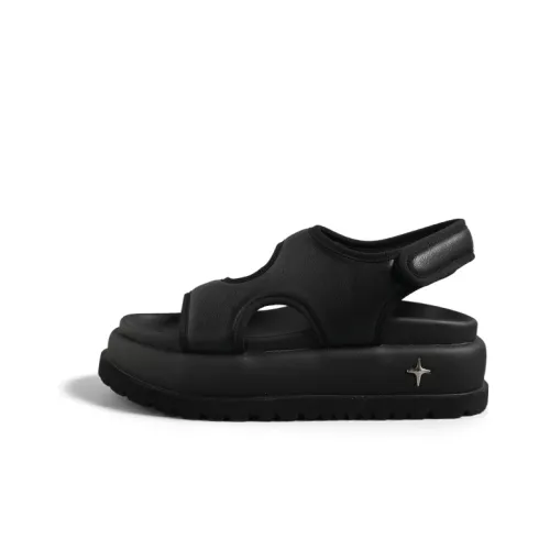 An Old Man Пляжные сандалии Женские