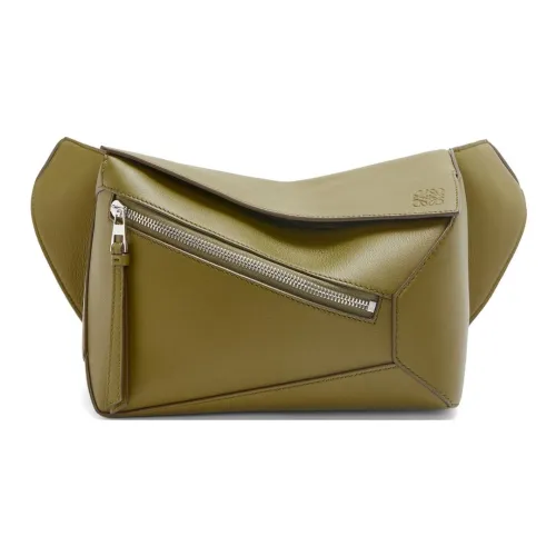 LOEWE Пазл Классический Телячья кожа Бананка Маленький Мужской Оливковый