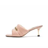 Необычный розовый