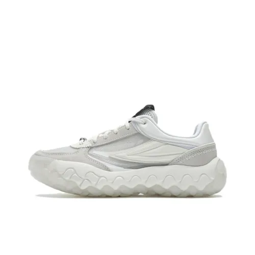 FILA Gara Беговые кроссовки Низкий топ Снег Ванильный лед Белый Женские