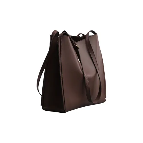 TTaG．baG Сумки через плечо Женские