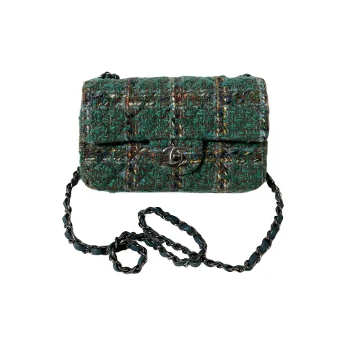 CHANEL Сумки через плечо Женские