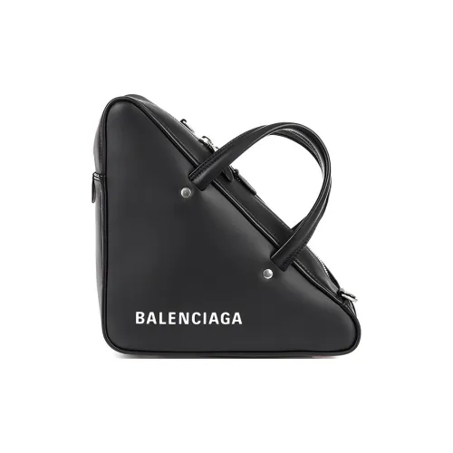 Balenciaga Сумка из коровьей кожи Triangle сумка через плечо сумка на плечо женская черная