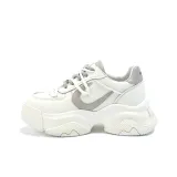 Серебристый