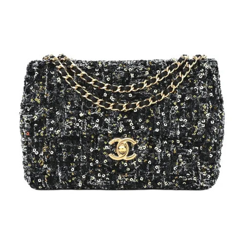 CHANEL Сумки через плечо Женские