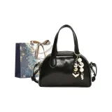 Черный с брелоком