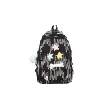 Чёрный с украшением в виде звезды и кости