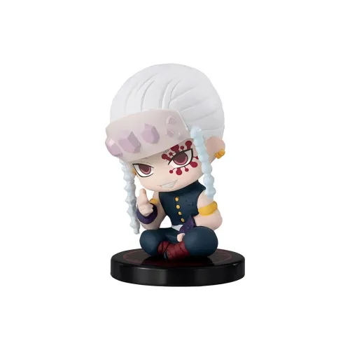 Коллекция кукол в позе сидения с персонажами из серии "Demon Slayer Kimetsu no Yaiba" от BANDAI