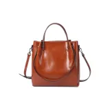 Коричневый