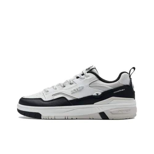 XTEP Новый Slip-Resistant Low Top Скейтбординг Кроссовки Женские Черно-белые