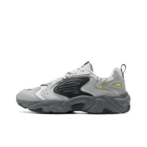 XTEP Звезда Trace SE Slip-resistant Low Top Casual Men's Gray White Black XTEP Звезда Trace SE Низкий верх устойчивый к истиранию повседневный мужской серый белый черный