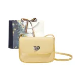 Светло-желтый